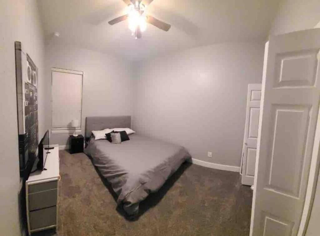 Entire House-Comfy/Close To Downtown/Ybor Tampa Exterior foto